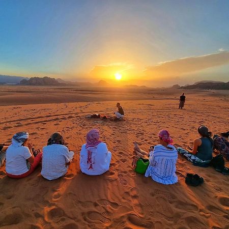 Tamim Luxury Wadi Rum Camp Buitenkant foto