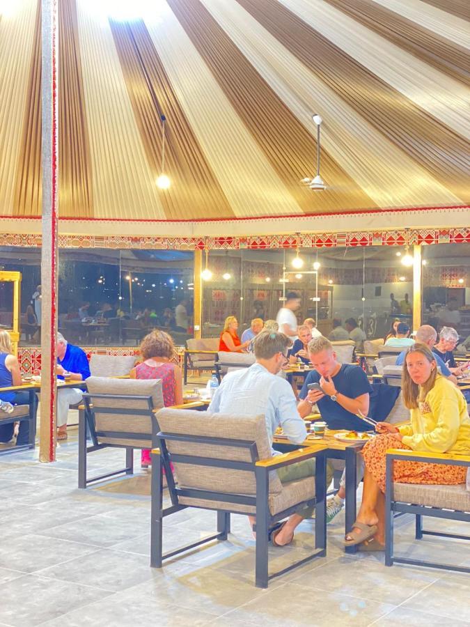 Tamim Luxury Wadi Rum Camp Buitenkant foto