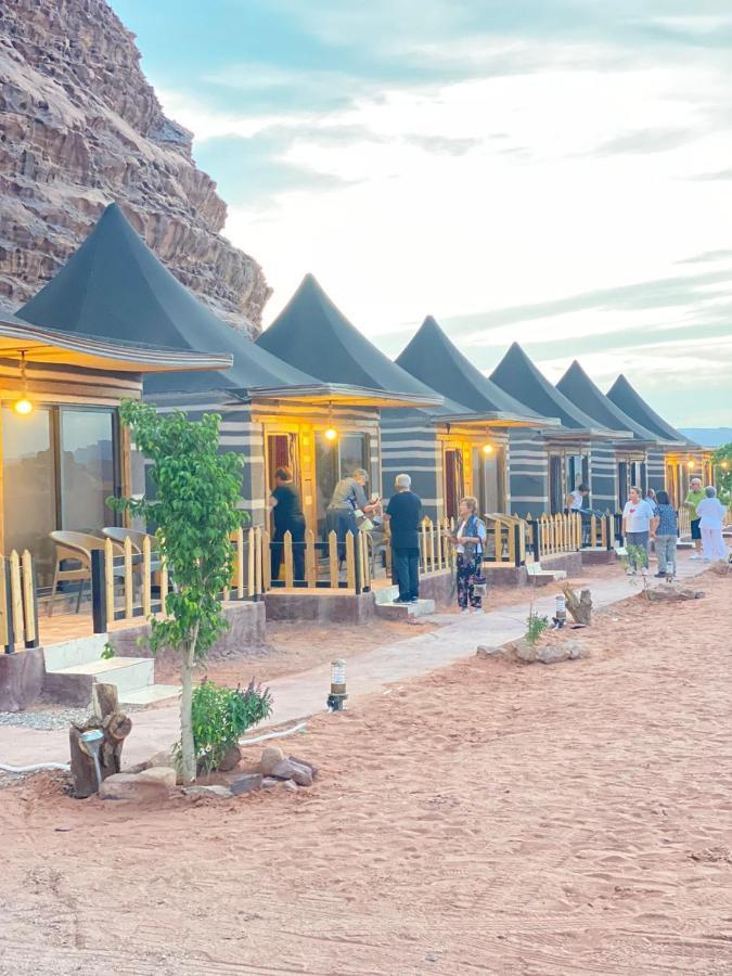 Tamim Luxury Wadi Rum Camp Buitenkant foto