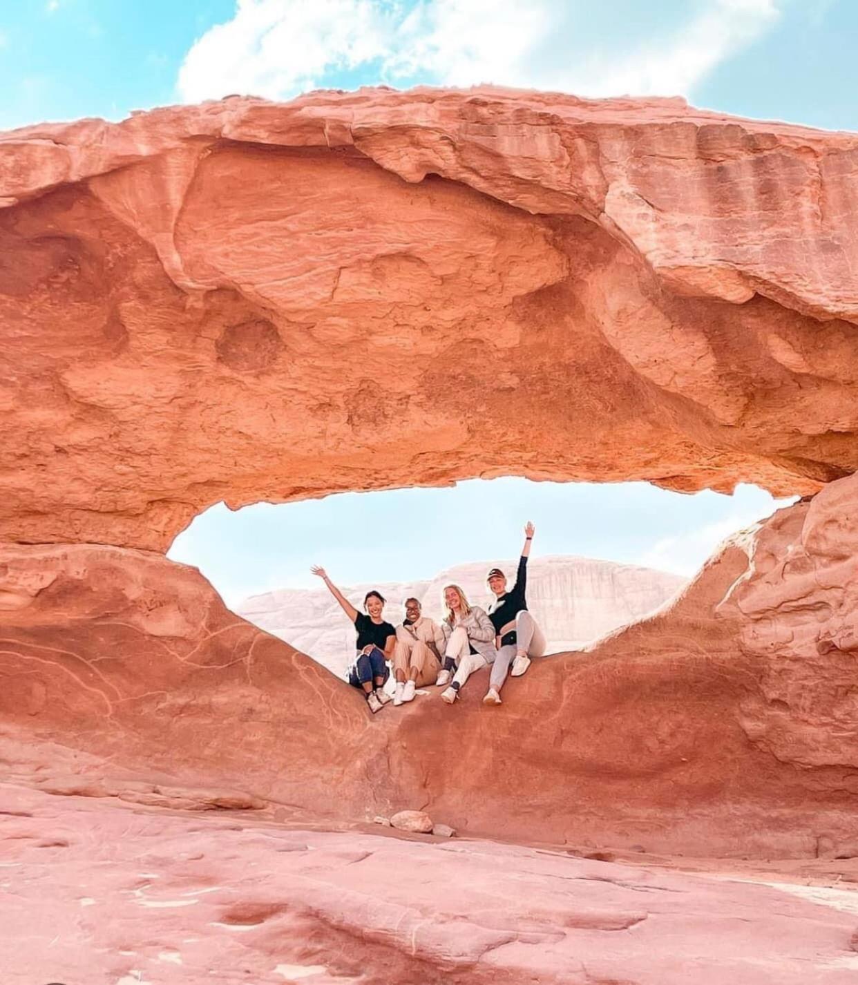 Tamim Luxury Wadi Rum Camp Buitenkant foto